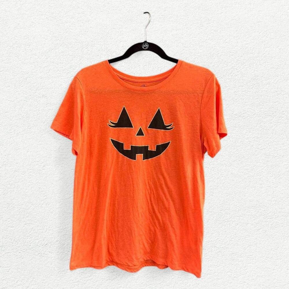 Way to Celebrate Halloween Jack-O-Lantern with Lashes Tee in Orange